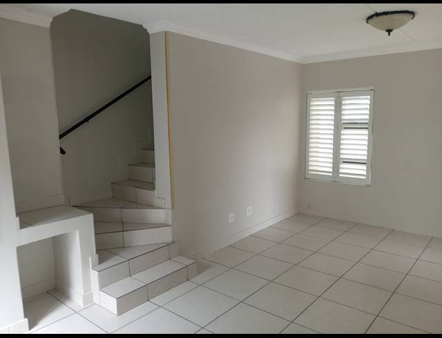 3 BEDROOM FREESTANDING TO LET IN NOORDRAND